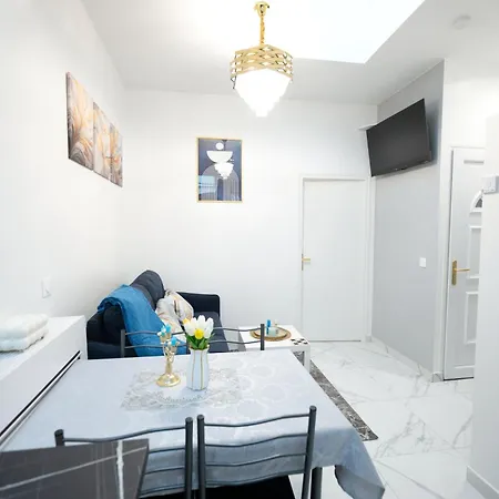 Royale 2 Pieces De 35 M2